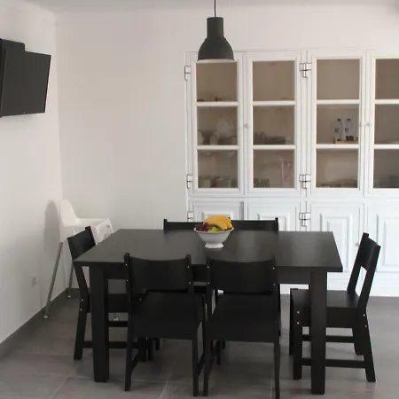 Trivial Pisao - Casa De Ferias, A Sua Familia Vakantiehuis Raposeira (Faro)