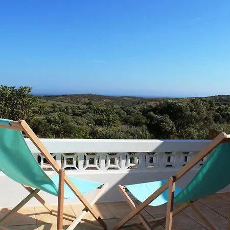 Holiday home Trivial Pisao - Casa De Ferias, A Sua Familia Raposeira (Faro)